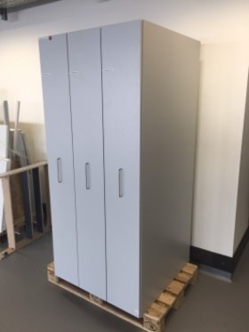 Apothekerschrank Auszugsschrank Waldner Labormöbel